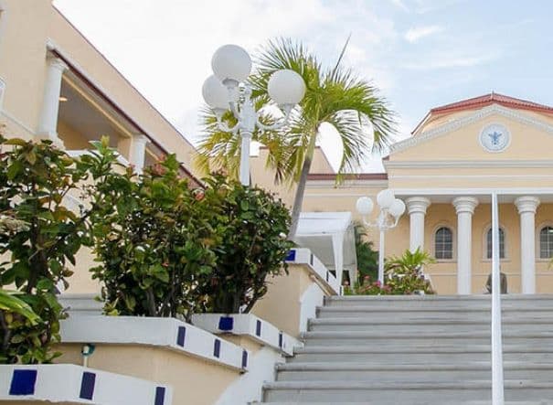 American University of Caribbean