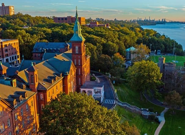 American University of Saint Vincent