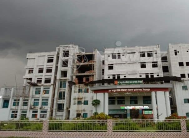 M Abdur Rahim Medical College and Hospital