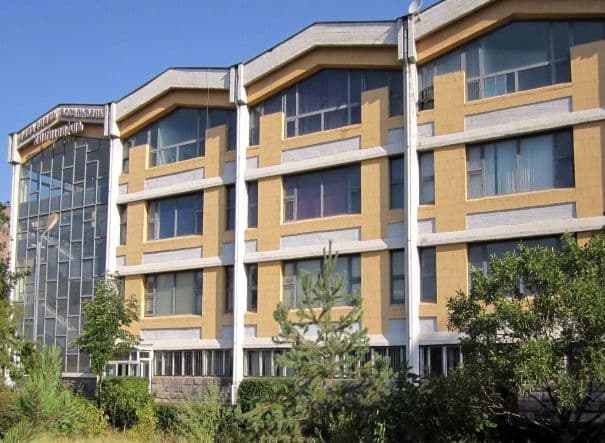 University of Traditional Medicine